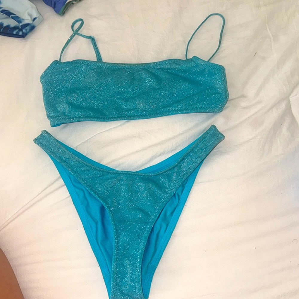 Blue sparkly triangl swimsuit!!!!